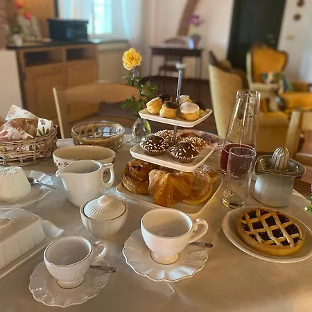Aparthotel Il Casale Delle Rose *