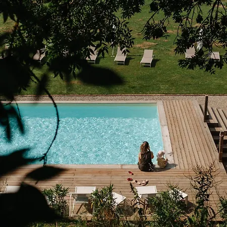 Il Casale Delle Rose Apart-hotel *
