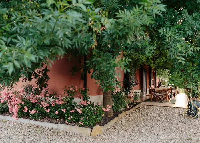 Il Casale Delle Rose Aparthotel Civitella Paganico